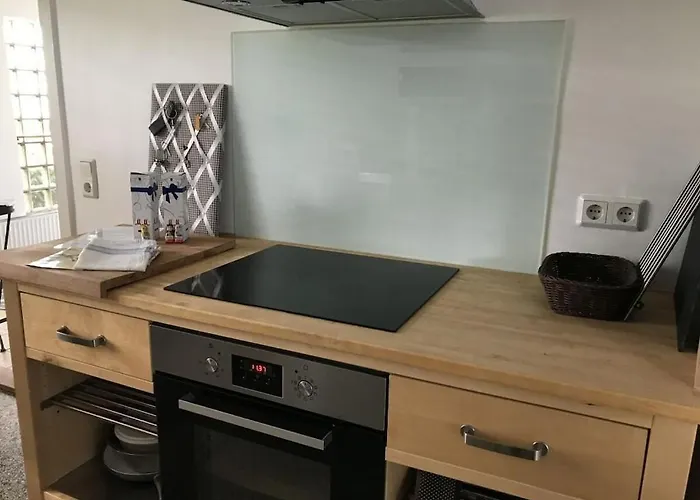 Semesterbostad House *